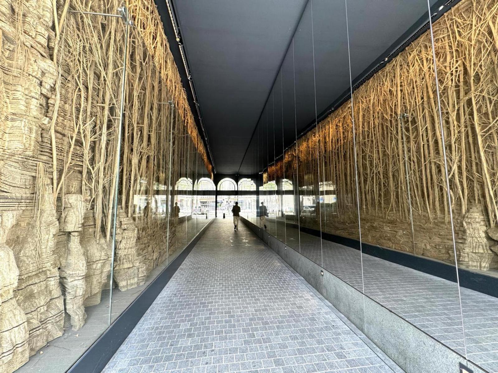 Apartment Deux Lumineux Situes Dans Le Quartier Historique De La Rue Du Bac Paris